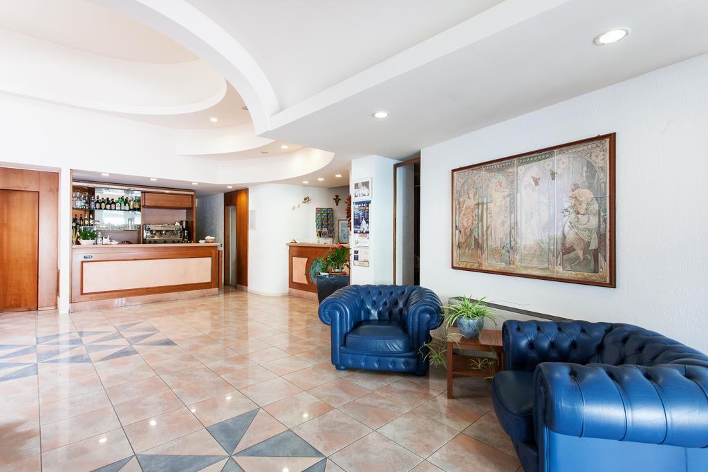 Hotel Los Angeles Assisi Exterior photo